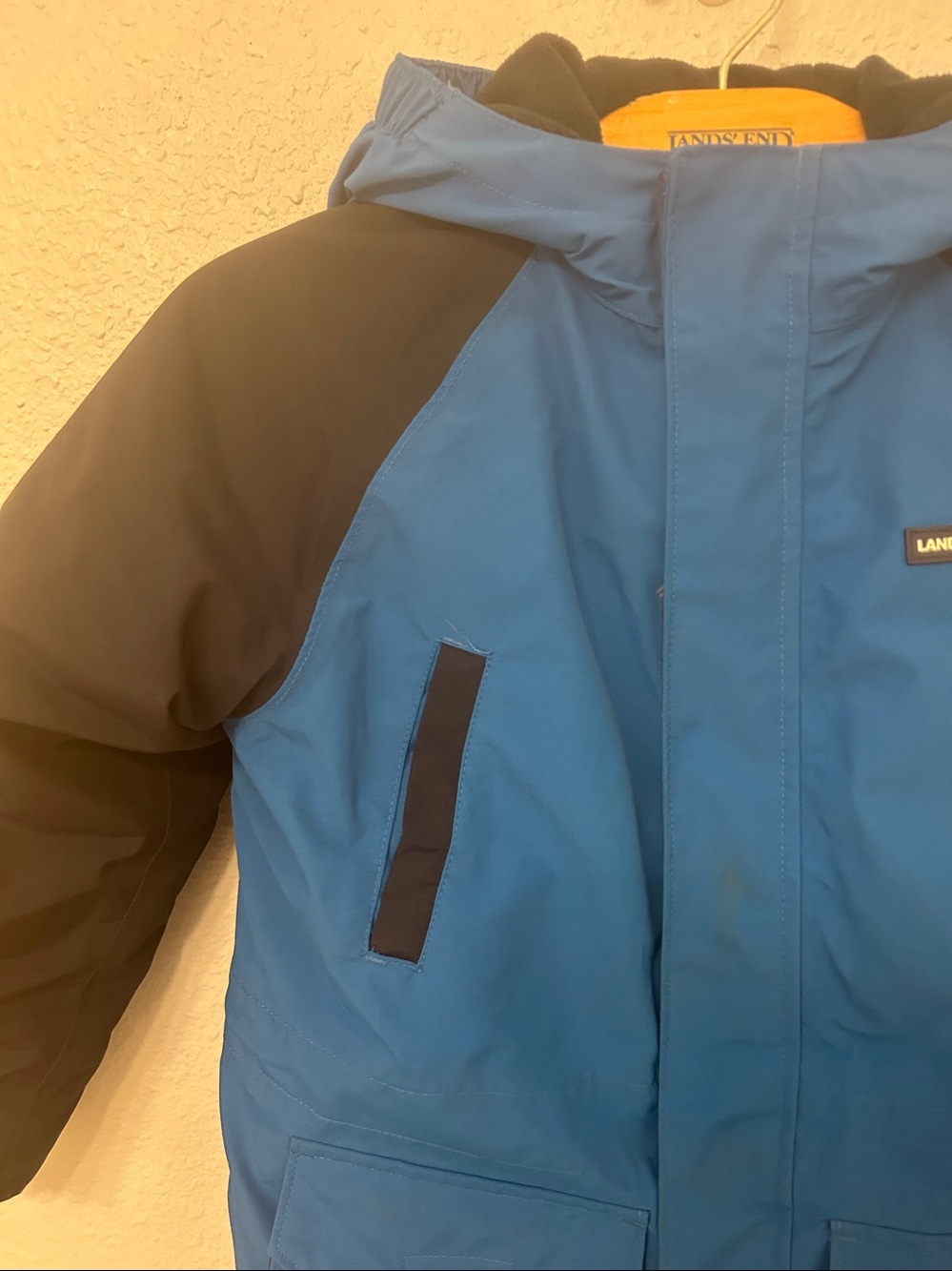 Lands End Child’s Jacket - Picture 2 of 9